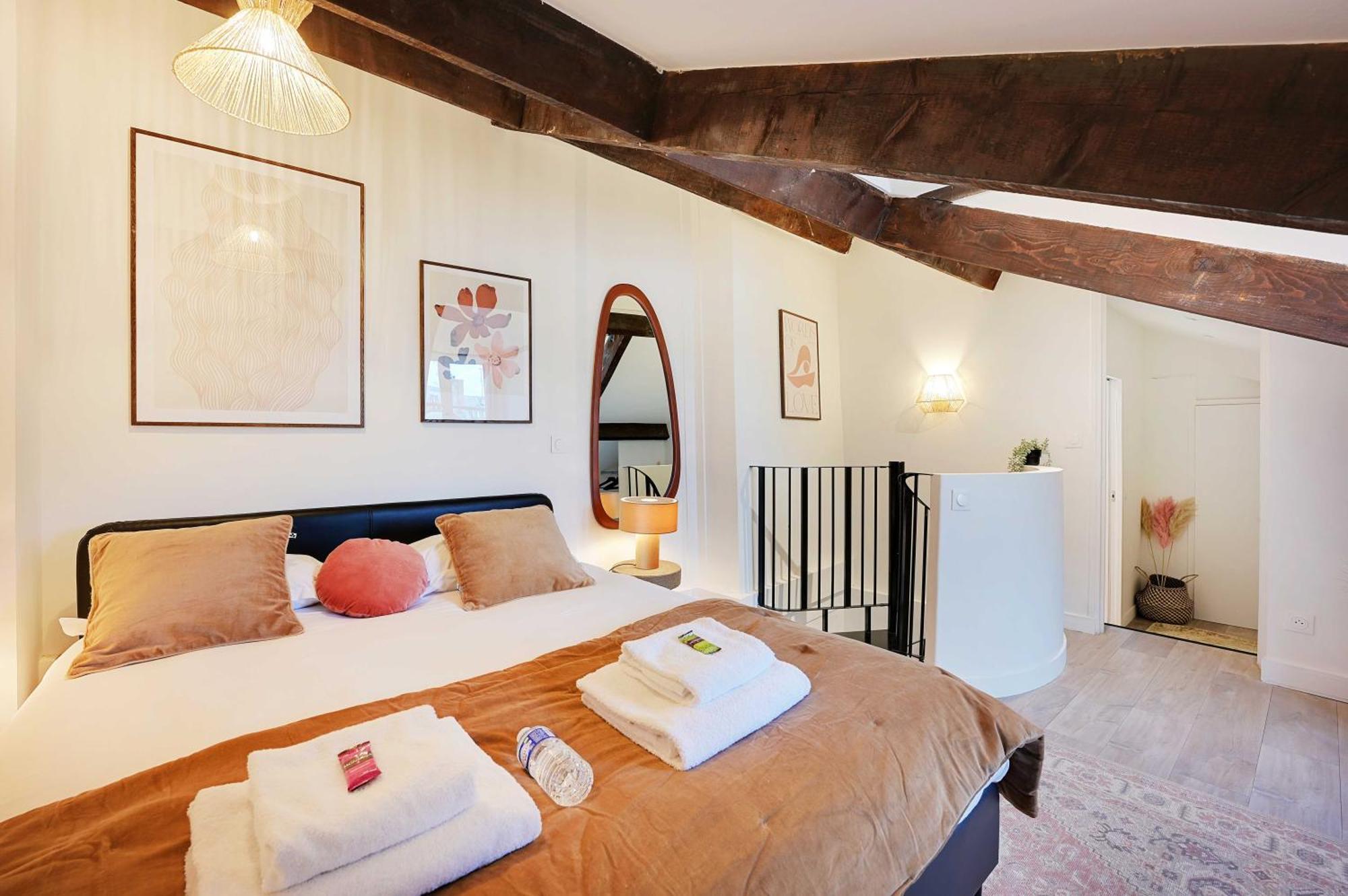 Charming Duplex - 1br-2p - Le Marais